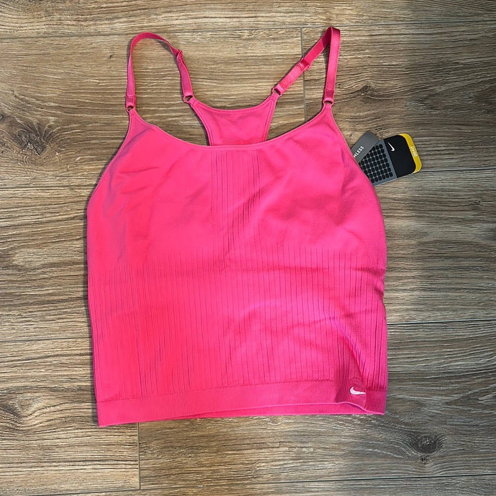 NWT seamless Nike sports bra L/XL